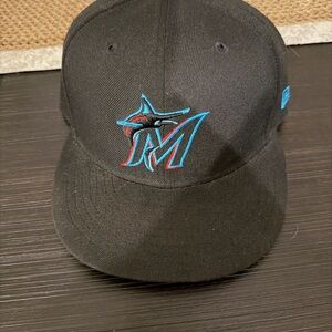 New Era Black Miami Marlins Hat 7 3/8s